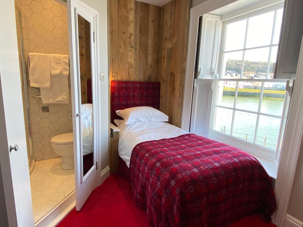 Harbourmaster Hotel Aberaeron Eksteriør billede