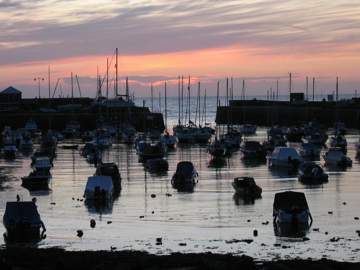 Harbourmaster Hotel Aberaeron Eksteriør billede