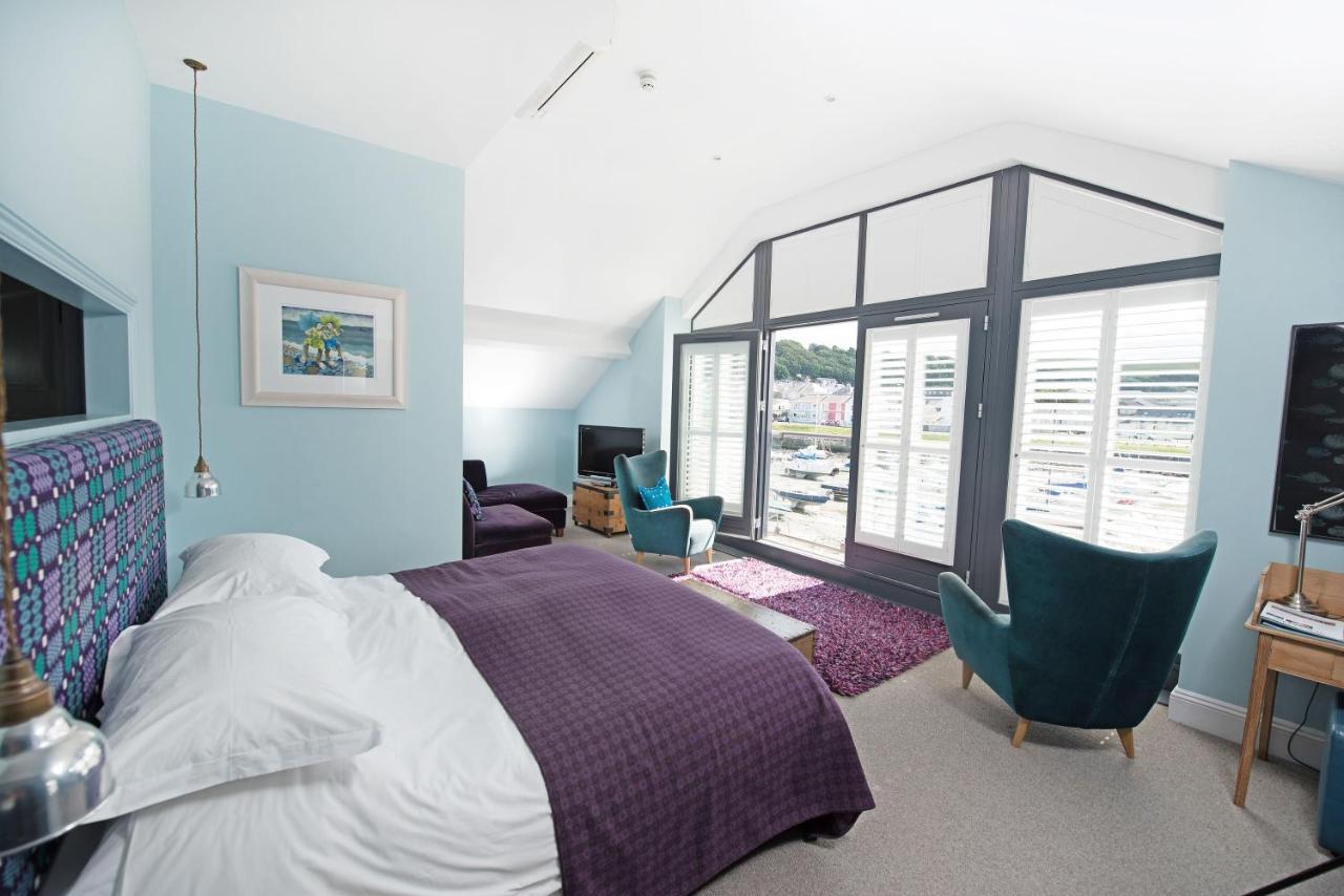 Harbourmaster Hotel Aberaeron Eksteriør billede